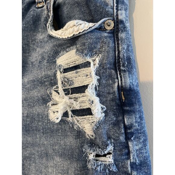 American Eagle Next Level Curvy Ripped High-Waist Denim Short Med Wash Cutoff 8 - Picture 2 of 4